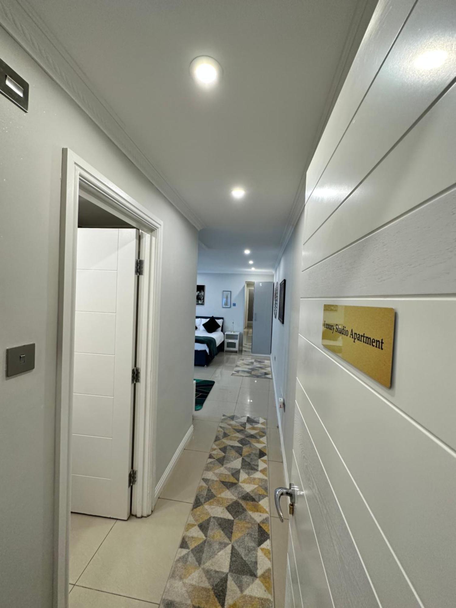 Luxury Studio Apartment Harrow on the Hill Екстер'єр фото